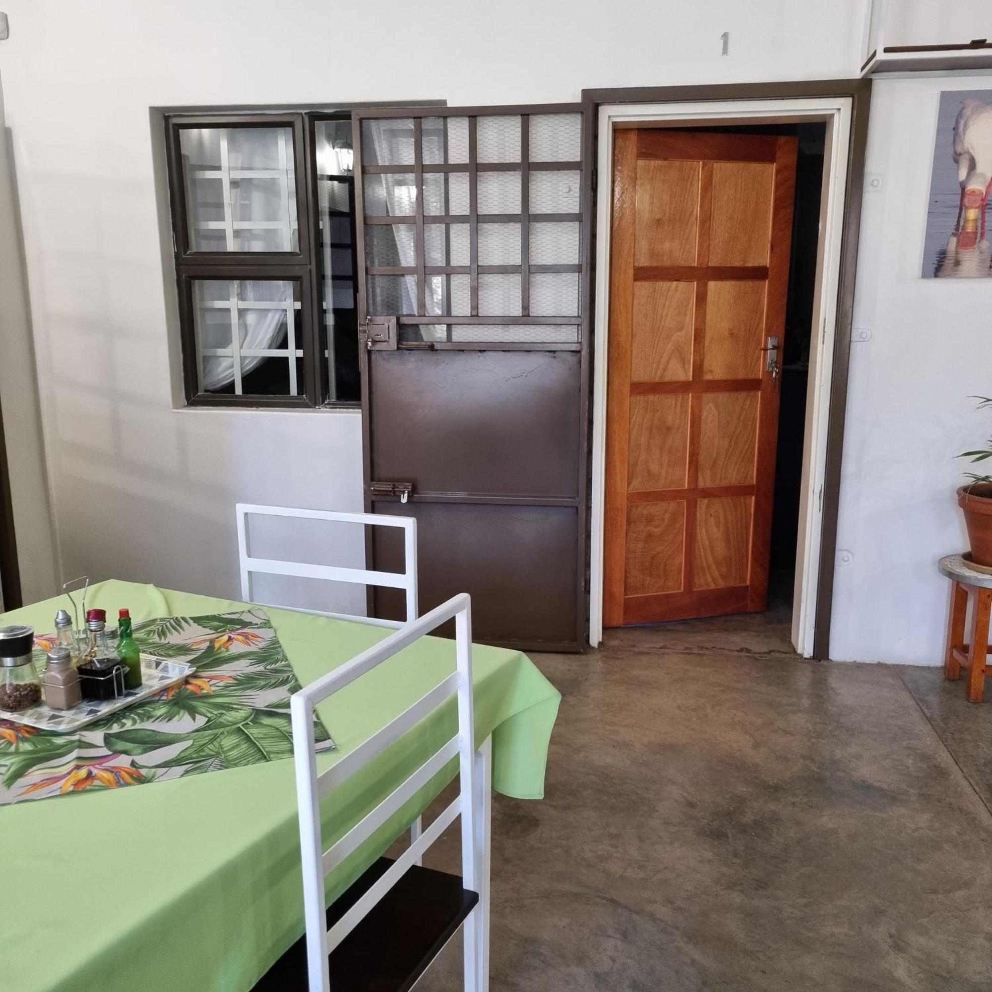 Olienhoff Guesthouse And Rest Camp Otavi المظهر الخارجي الصورة